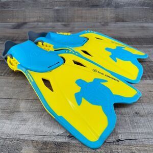 US Divers Snorkling Fins Kids Size 1-4